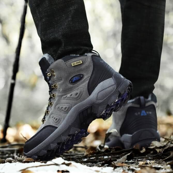 Bota Masculina Trail Off